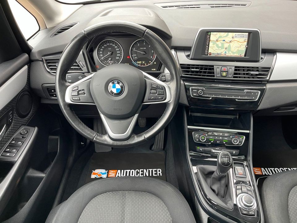 BMW 218d Active Tourer Advantage *1.HD*NAV*PANO*LED* in Pfaffenhofen a.d. Ilm
