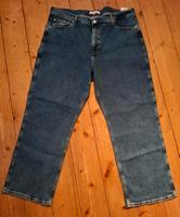 Tommy Hilfiger Jeans Betsy Mid Rise loose fit Gr. 40/32  NEU Hessen - Nidda Vorschau