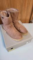 Schuhe Stiefel Stiefeletten Winterstiefe Größe 41 Hessen - Eschborn Vorschau