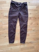 Jeans braun Gr 40 unten eng Stradivarius Rheinland-Pfalz - Römerberg Vorschau