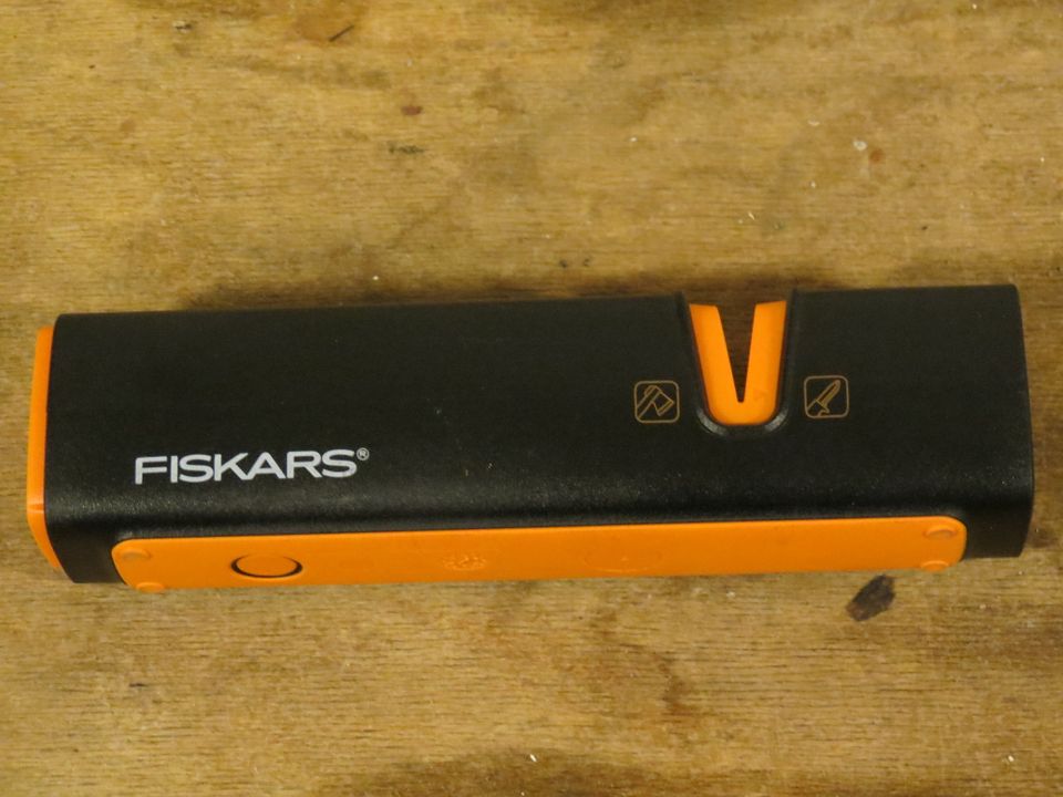 FISKARS AXT-UND MESSERSCHÄRFER in Hamburg