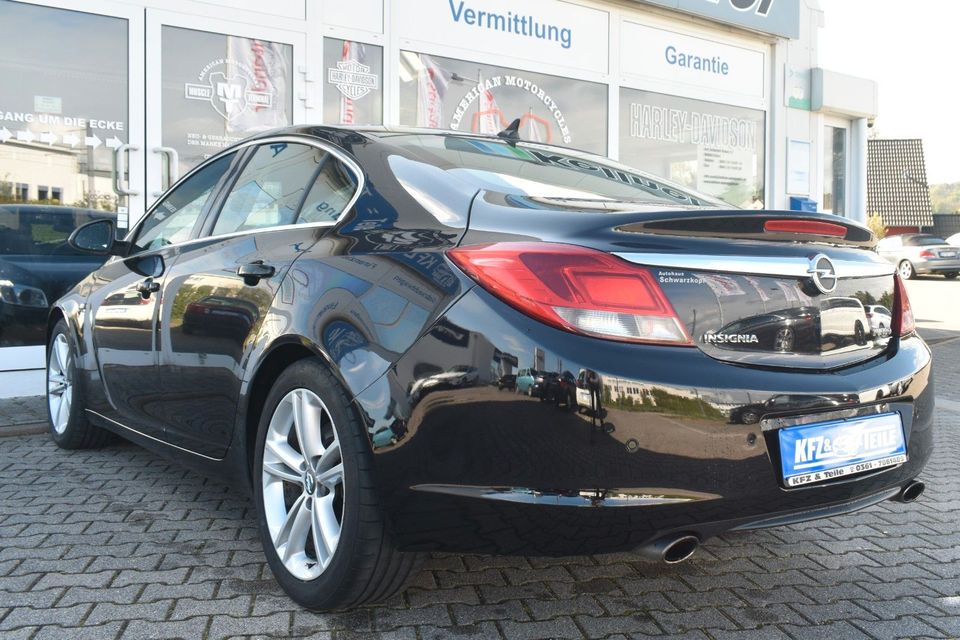 Opel Insignia A Lim. Sport Klima 8x Alu Bi-Xenon Navi in Erfurt