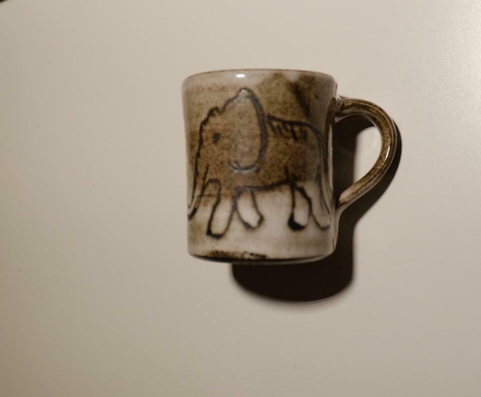 Keramiktasse mit Schriftzug/Namen "Tamara" und niedlichem Elefant in Überlingen