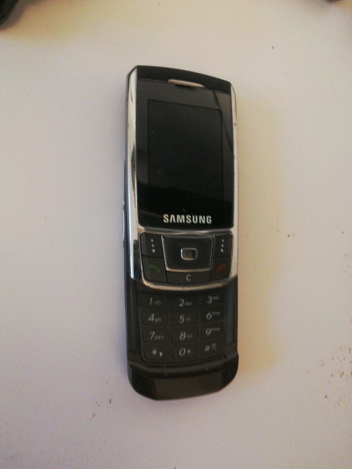 Handy/Smartphone Konvolut (Samsung, Nokia, Swiss one) in Bockenem