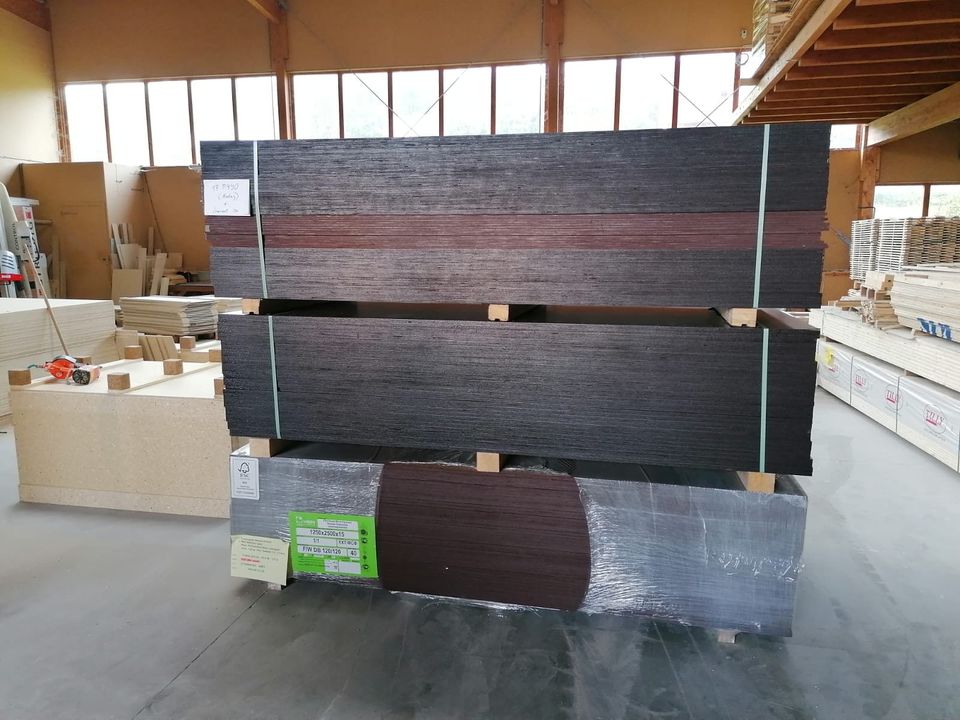 Seekieferplatten / Birke Multiplexplatten / Siebdruckplatten in Pretzfeld