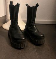 Asos Plateau Leder Stiefelette schwarz 39 Bergedorf - Hamburg Allermöhe  Vorschau