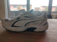 Puma Sneaker weiß-silber Bayern - Erding Vorschau