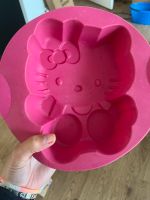 Hello Kitty Backform (Tupperware) Hessen - Zierenberg Vorschau