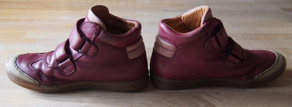 *Verkauft* Froddo Sneaker Halbschuhe bordeaux mit Stern in Gr. 33 in Hamburg