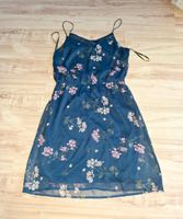 Damen Sommer Kleid Größe m Vero Moda blau Blumen Niedersachsen - Cuxhaven Vorschau
