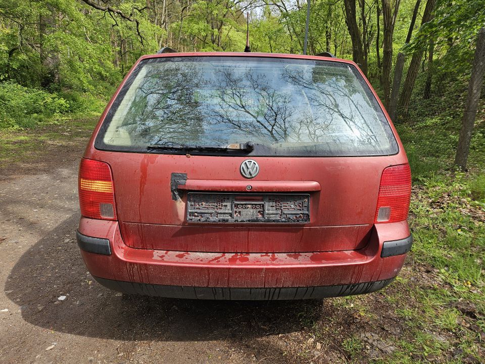 Volkswagen Passat Variant 1.8 // Klima // Leder // in Potsdam