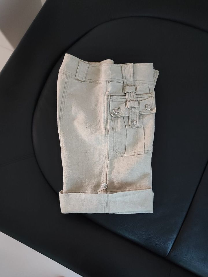 Just Cavalli Damenshorts Gr.ital.44 / D38 Wie Neu in Rückersdorf