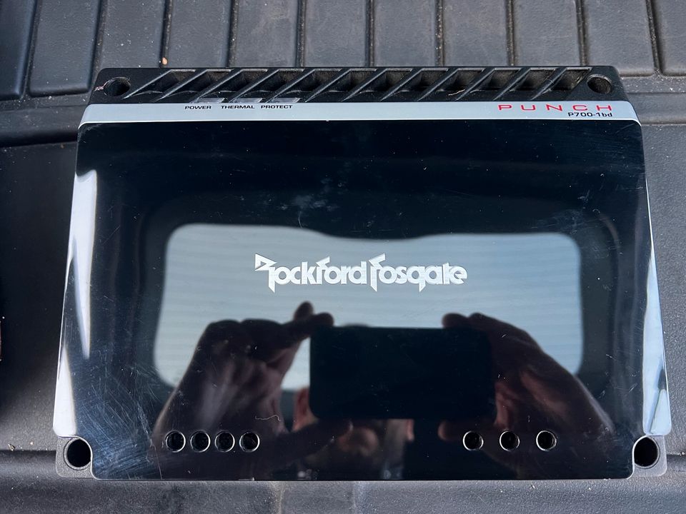 Rockford Fosgate P3 12zoll + Punch P700-1bd in Maxhütte-Haidhof