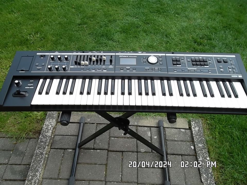 Roland VR-09 B V-Combo in Waren (Müritz)