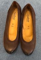 Modische Pumps bordeauxrot von Gabor Gr.38,5 Nordrhein-Westfalen - Wenden Vorschau