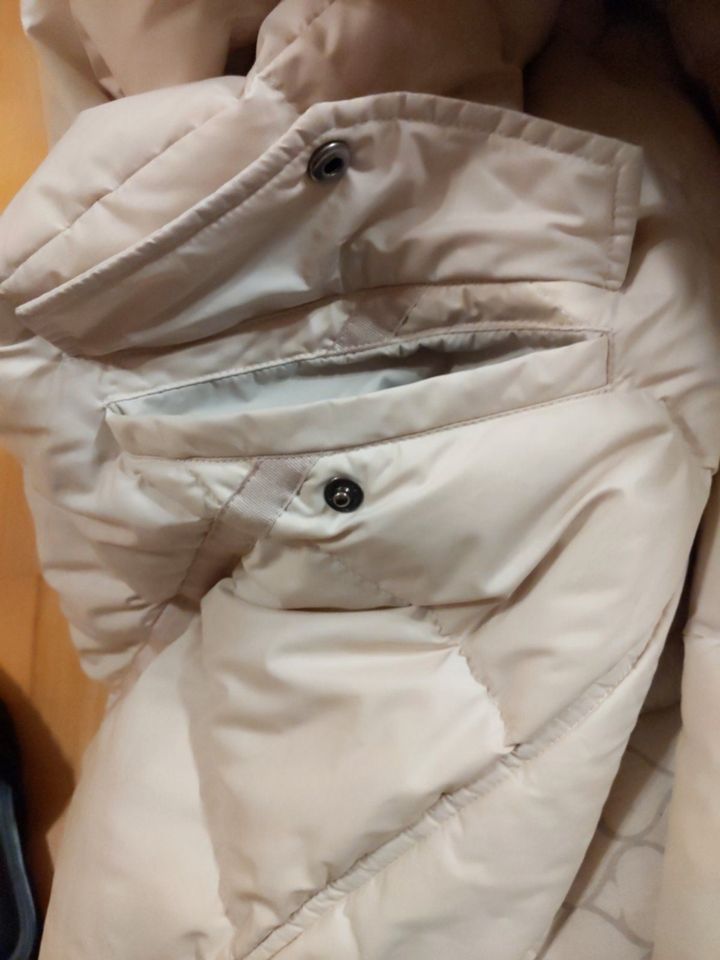 Marc O'Polo Gr. 36 Winterjacke Daunenjacke mit abnehmbaren Kapuze in Bremen