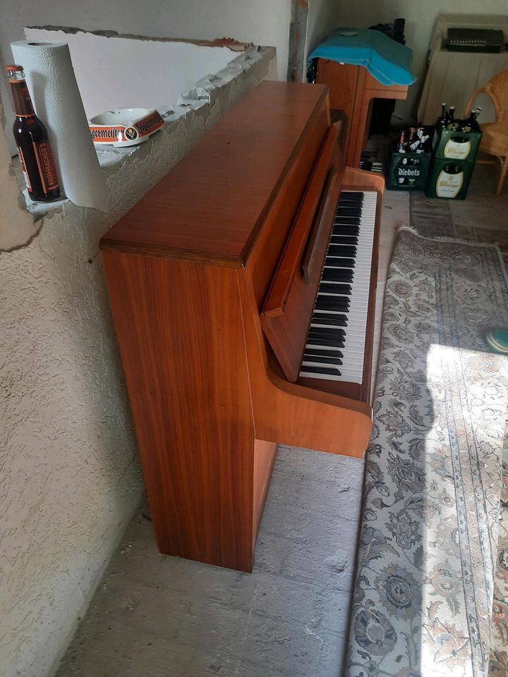 Klavier Furstein Farfisa in Issum