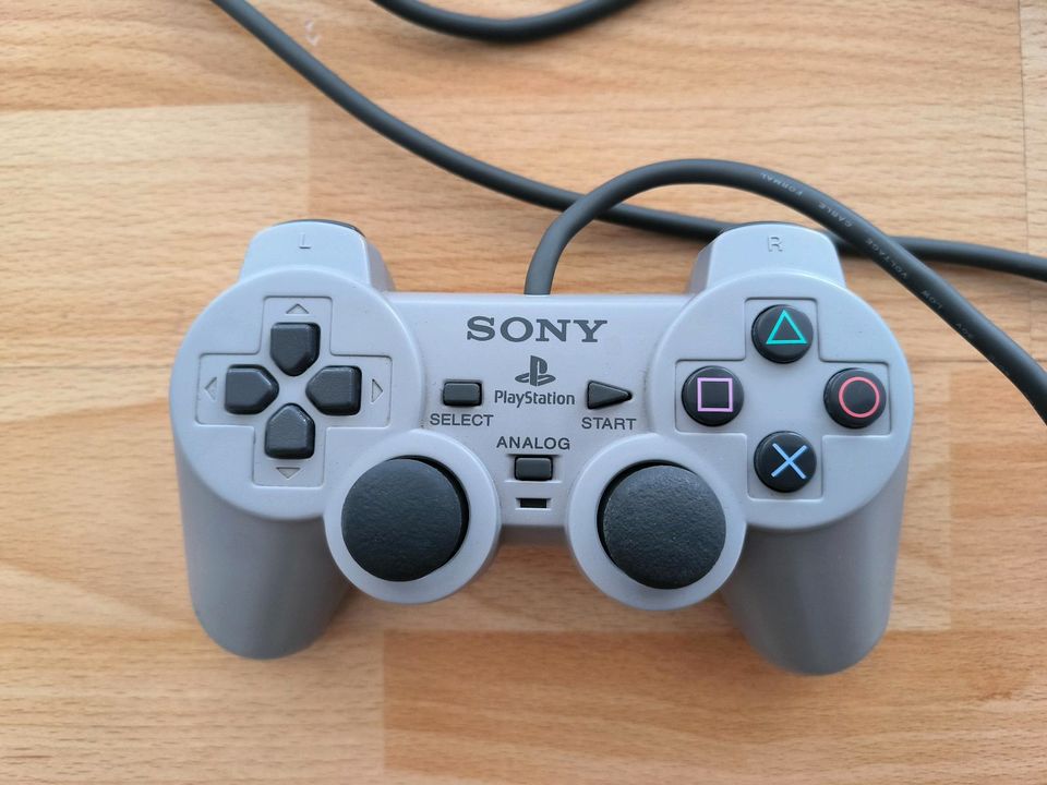 Playstation 1 inkl Spiele in Amberg