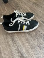 Turnschuhe Mädchen Gr 35 schwarz H&M Brandenburg - Zehdenick Vorschau