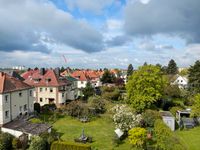 Frisch renoviert und mit Traumaussicht in Halles Süden. Und Bäcker Wendl/Rossmann/Aldi etc. gleich ums Eck... Sachsen-Anhalt - Halle Vorschau