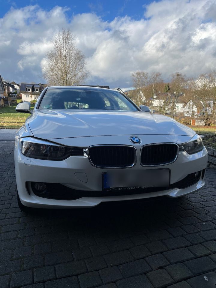 BMW 320 d Touring in Olpe