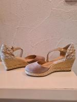 Neue Pesaro Keilpumps Gr. 36 Bayern - Ebern Vorschau