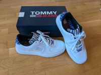 Schuhe Tommy Jeans Größe 41 white (wmns basket wild animal cupsol Niedersachsen - Leiferde Vorschau