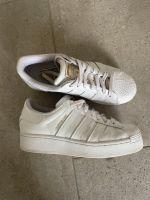 Adidas Superstar Plateau weiß gold 40 Nordrhein-Westfalen - Schloß Holte-Stukenbrock Vorschau