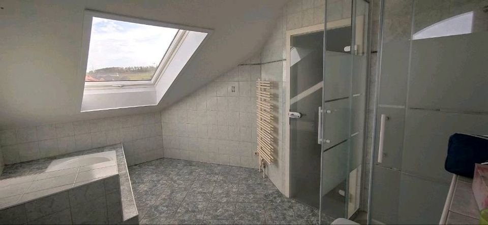 Schönes Reihenendhaus mit 2 WE am Rande des Erzgebirges in Neukirchen-Adorf