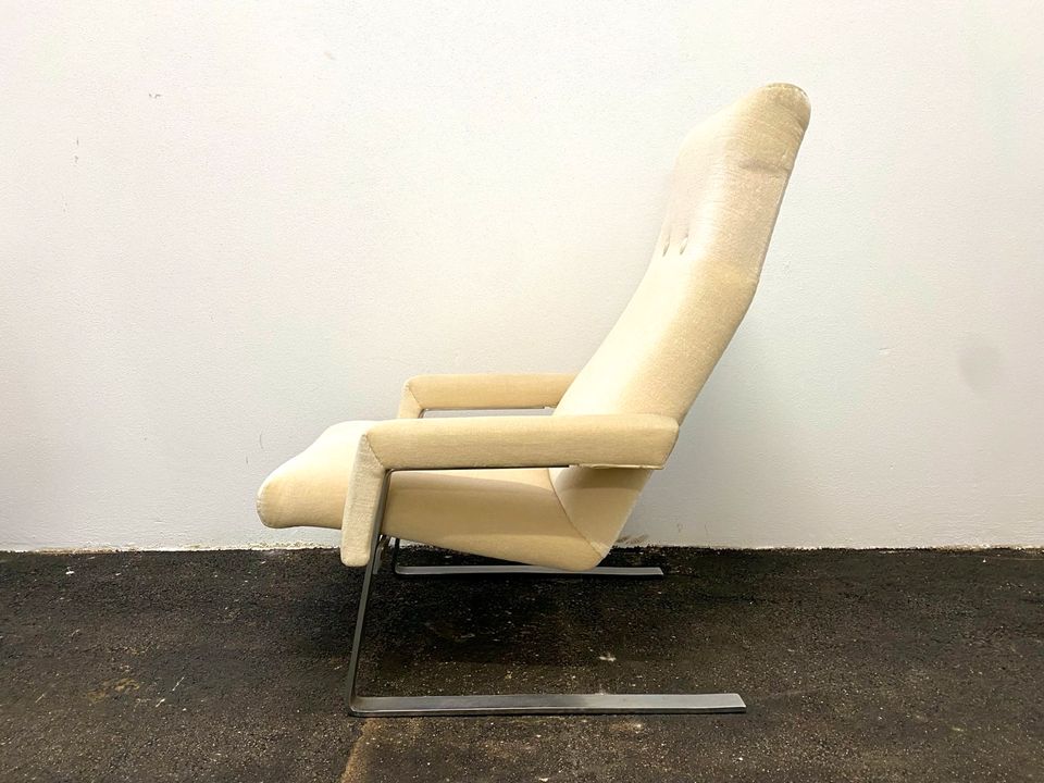 Sessel 70er-Jahre Vintage antik Lounge Chair creme Freischwinger in München