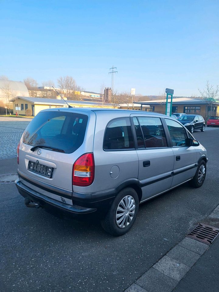 Opel Zafira 1.8 Automatik mit Tüv, 7 Sitzer in Bad Hersfeld