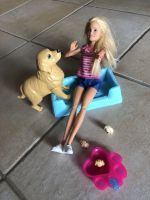 Barbie Hundemama mit Welpen und Puppe Nordrhein-Westfalen - Bestwig Vorschau