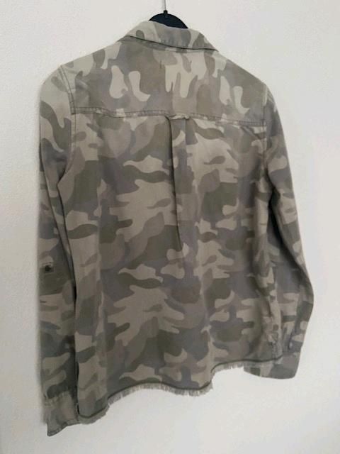 Hollister camouflage Hemd Bluse Tunika Army camou shirt Top Grey in Altenbeken