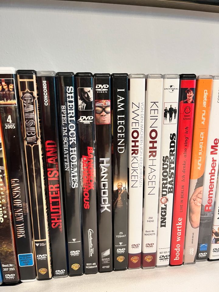 Große DVD Sammlung, Filme wie Remember me, Pulp fiction, Hancock in Ahrensburg