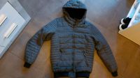 Jungen Frühlings Jacke in schwarz grau Neuwertig Gr. 170 Niedersachsen - Dinklage Vorschau