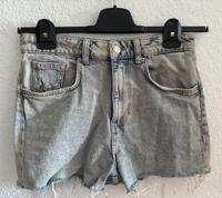 Hotpants Clockhouse Mom High Waist Gr. 38 Hessen - Vellmar Vorschau