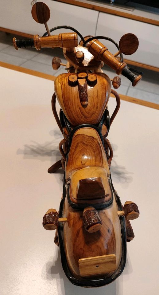 Holz Motorrad Handarbeit Chopper 52 cm x 29 cm x 23 cm in Sankt Augustin