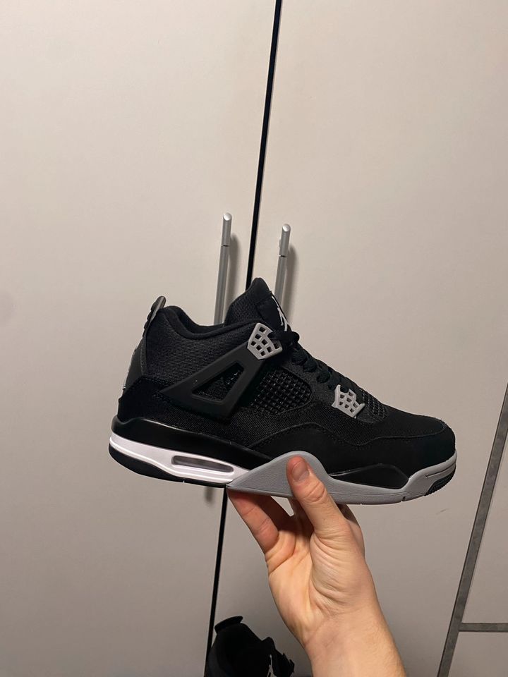 Jordan 4 Black Canvas Größe: 45 in Bad Hersfeld