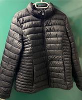 Schwarze Daunenjacke von Montego - Größe 40 Düsseldorf - Benrath Vorschau