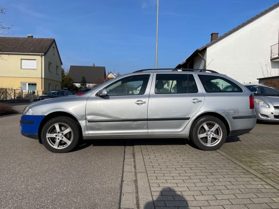 Skoda Octavia Combi Ambiente in Waghäusel