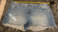 Damen Kurze Shorts 56 Nordrhein-Westfalen - Gelsenkirchen Vorschau