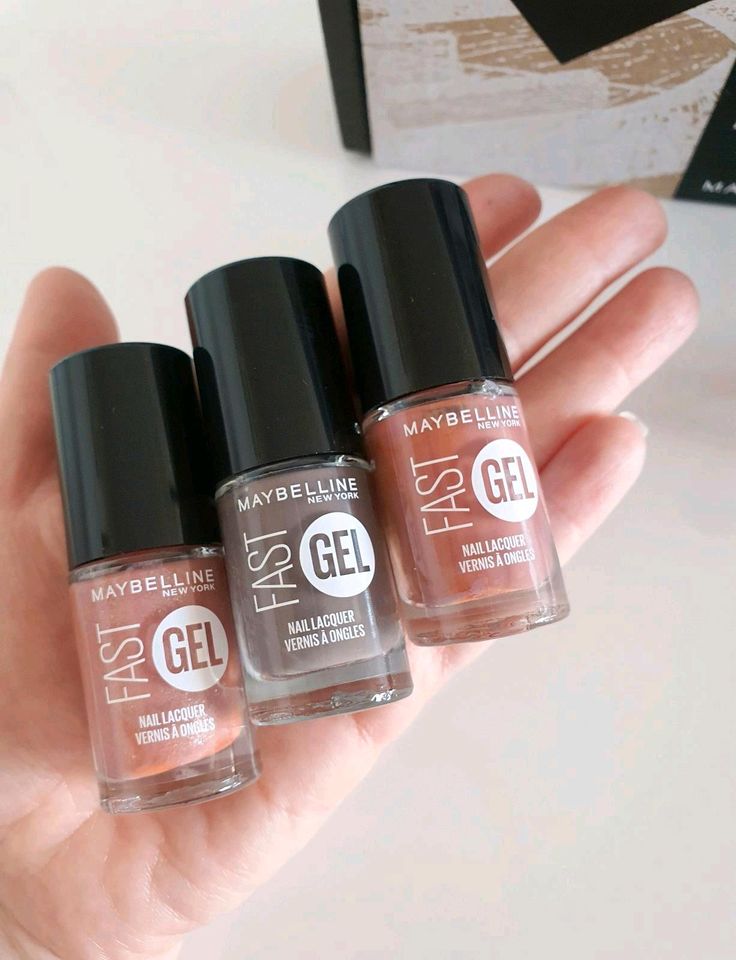 MAYBELLINE NEW YORK NAGELLACK SET GEL EFFEKT FAST GEL NEU MANIKÜR in Hessen  - Offenbach | eBay Kleinanzeigen ist jetzt Kleinanzeigen