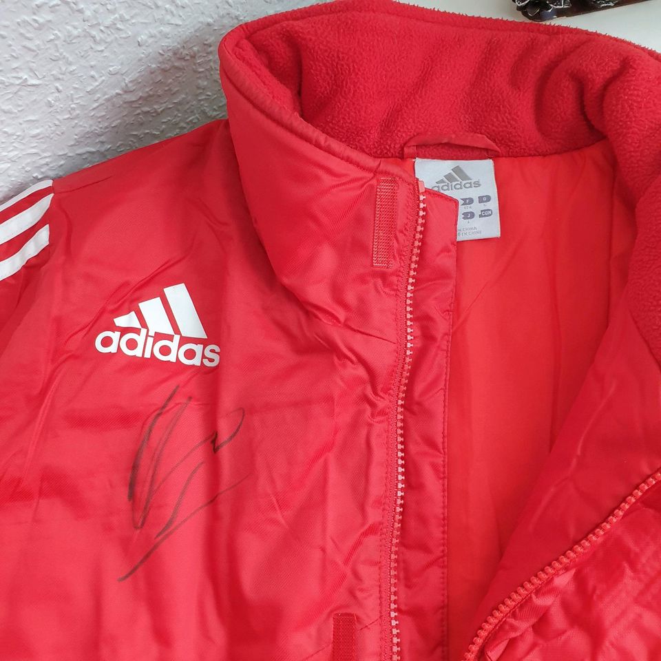 Vintage Winterjacke Windjacke Adidas FC-Bayern in Berlin