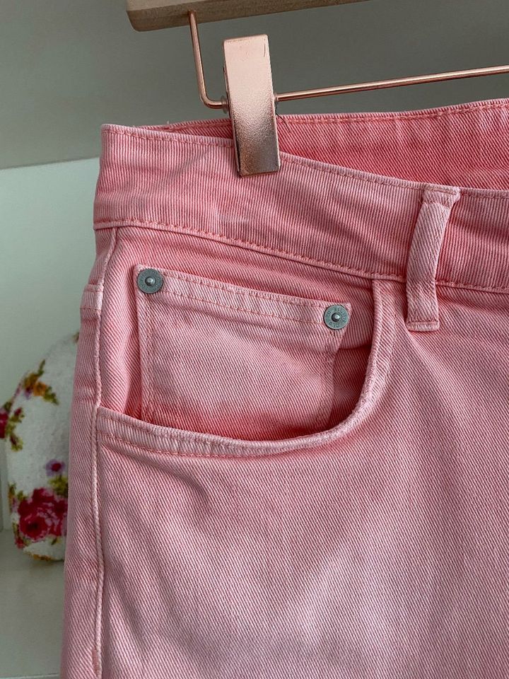 schmale CLOSED "Baker" JEANS Hose Röhre rosa pink Gr. 28 in Hamburg