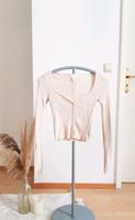 Schöner gerippter Cardigan H&M XS *neu* Leipzig - Leipzig, Zentrum Vorschau