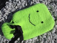 Wärmflaschen Bezug neongelber Smile, Hand gestrickt, neu Bayern - Traunstein Vorschau