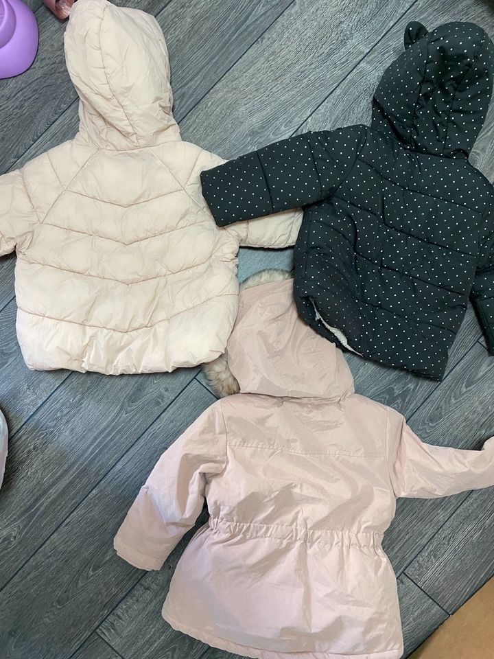 3 winterjacken parka Primark Zara Tex baby 86 in Helmbrechts