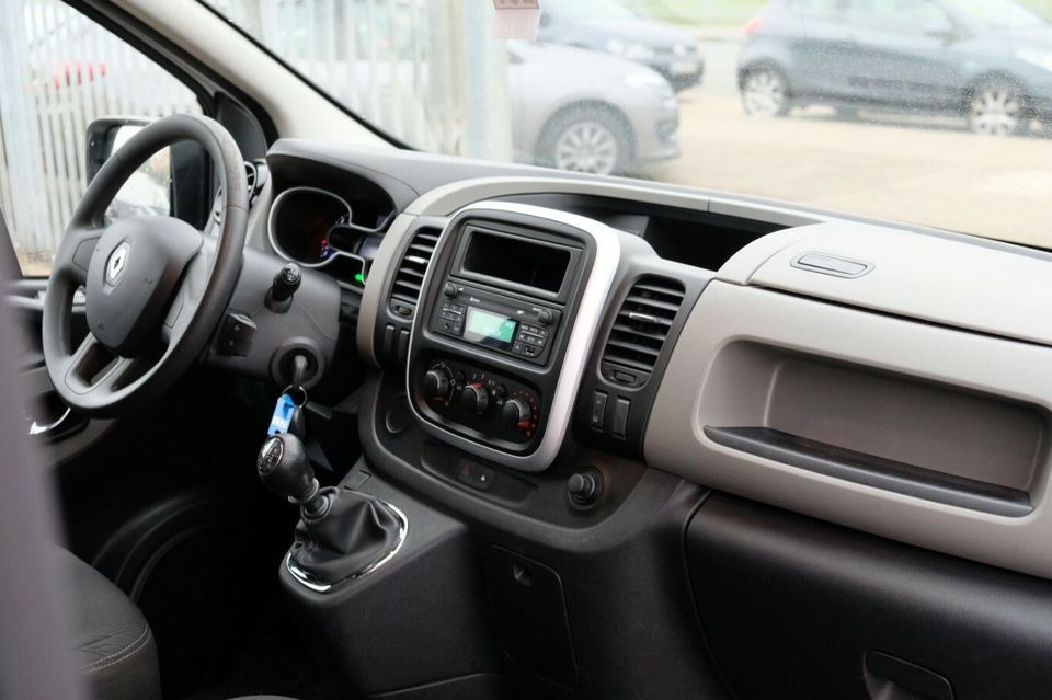 Renault Trafic 1.6 dCi Klima Scheckheft in Neu Wulmstorf