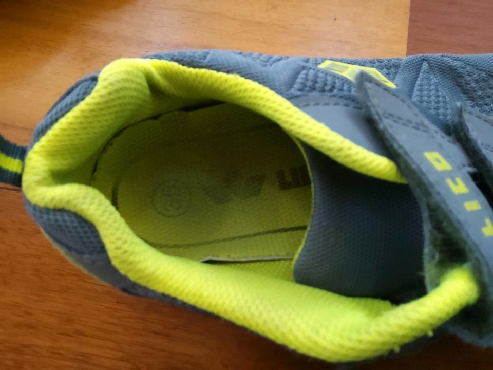 Turnschuhe von "Lico" für Kinder Gr. 35 in Niederstotzingen