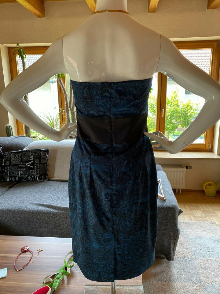 Tolles elegantes Cocktail-Kleid Gr. 38 neuwertig ORSAY in Schramberg